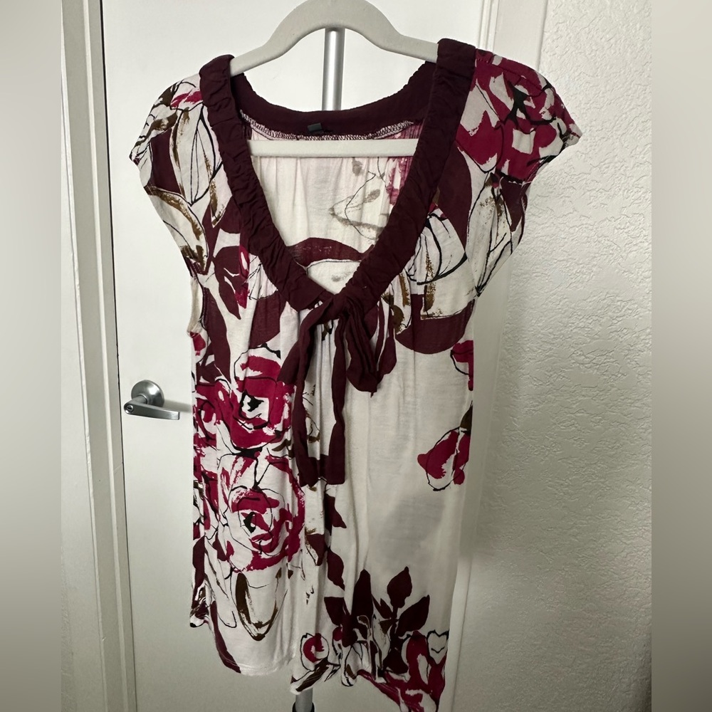 Anthropologie Left Of Center Floral Top Size XS
